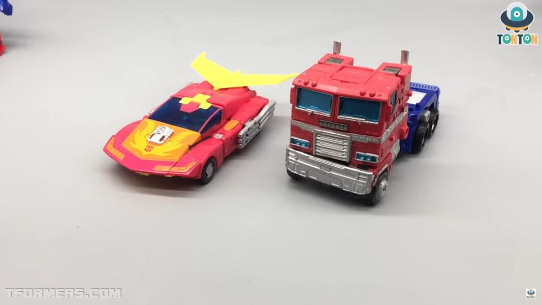 Transformer Studio Series TFTM 1986 Hot Rod In Hand Review And Images  (11 of 50)